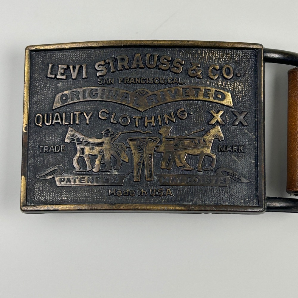 Levi's‎ Brass Buckle Two Horse Made in USA Western w/ Free Brown Leather Belt